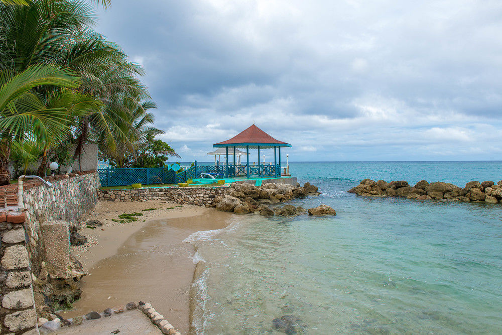 Tropical Court Inn New كينغستون المظهر الخارجي الصورة